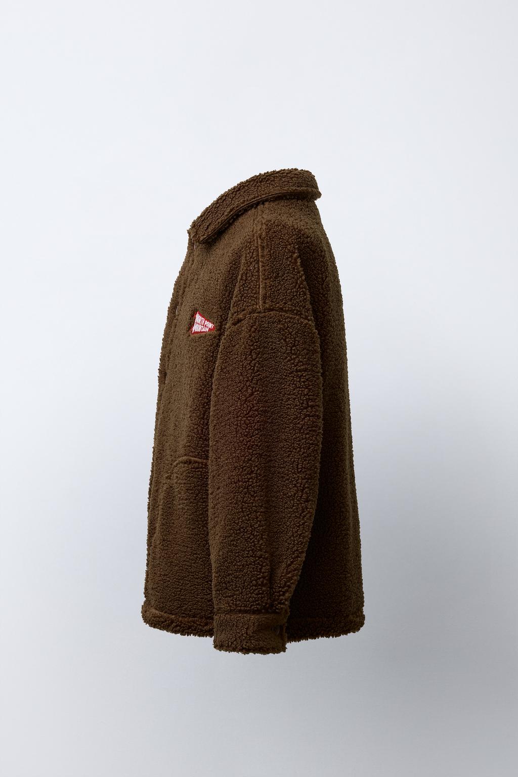 КУРТКА-РУБАШКА ИЗ ИСКУССТВЕННОЙ ОВЧИНЫ С ВЫШИВКОЙ