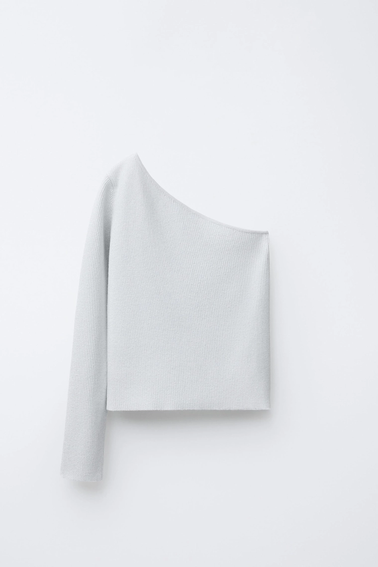 Мерцающий асимметричный свитер