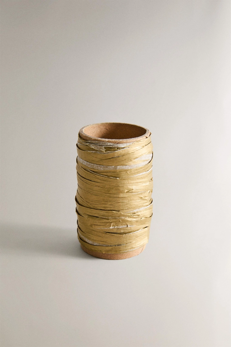 Набор в индивидуальной упаковке из звездной бумаги для упаковки и ленты с бантом