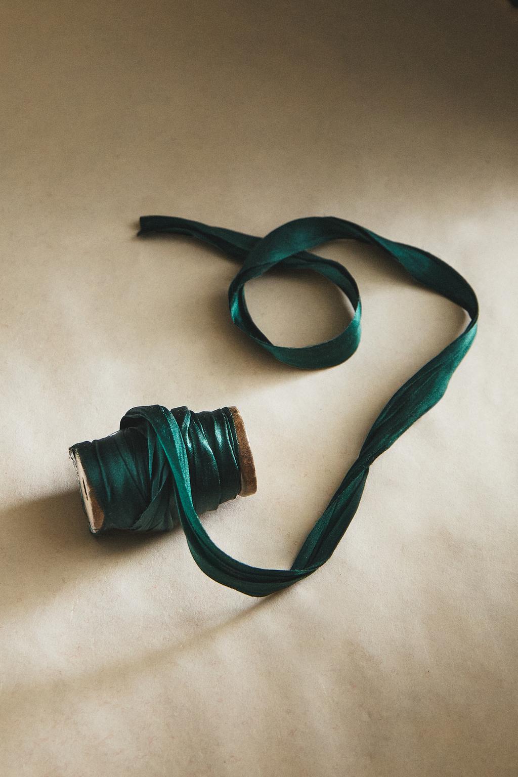 Шелковая лента для упаковки подарков на рождество