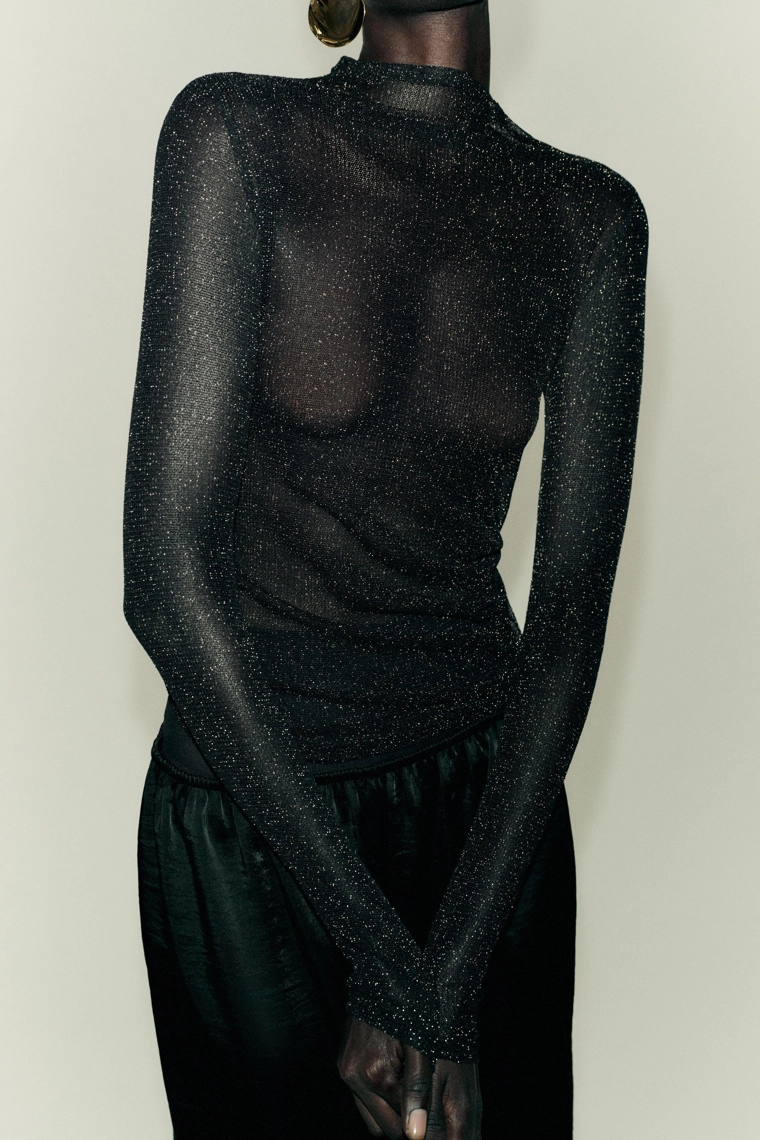 Топ с металлической нитью