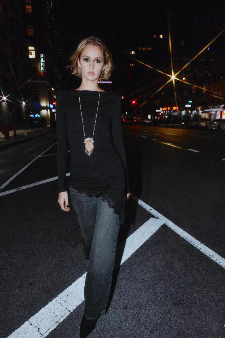 Футболка с кружевом асимметричного подола zara