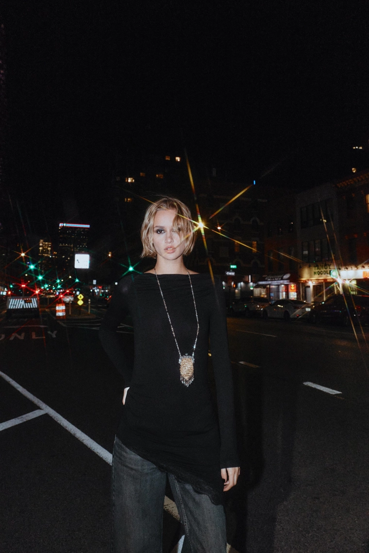 Футболка с кружевом асимметричного подола zara