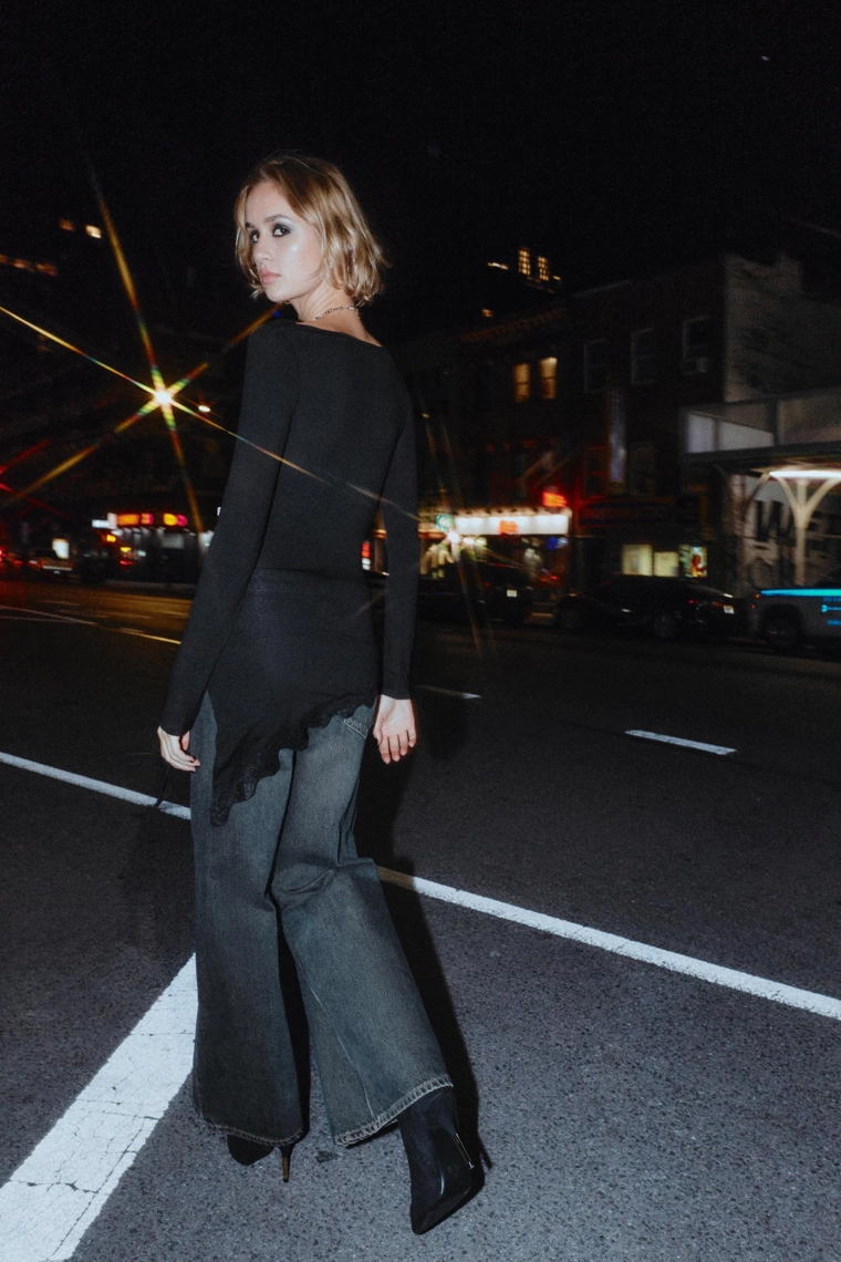 Футболка с кружевом асимметричного подола zara