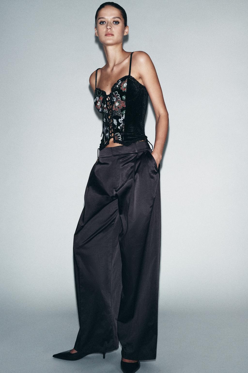 БАРХАТНЫЙ КОРСЕТ С ВЫШИВКОЙ