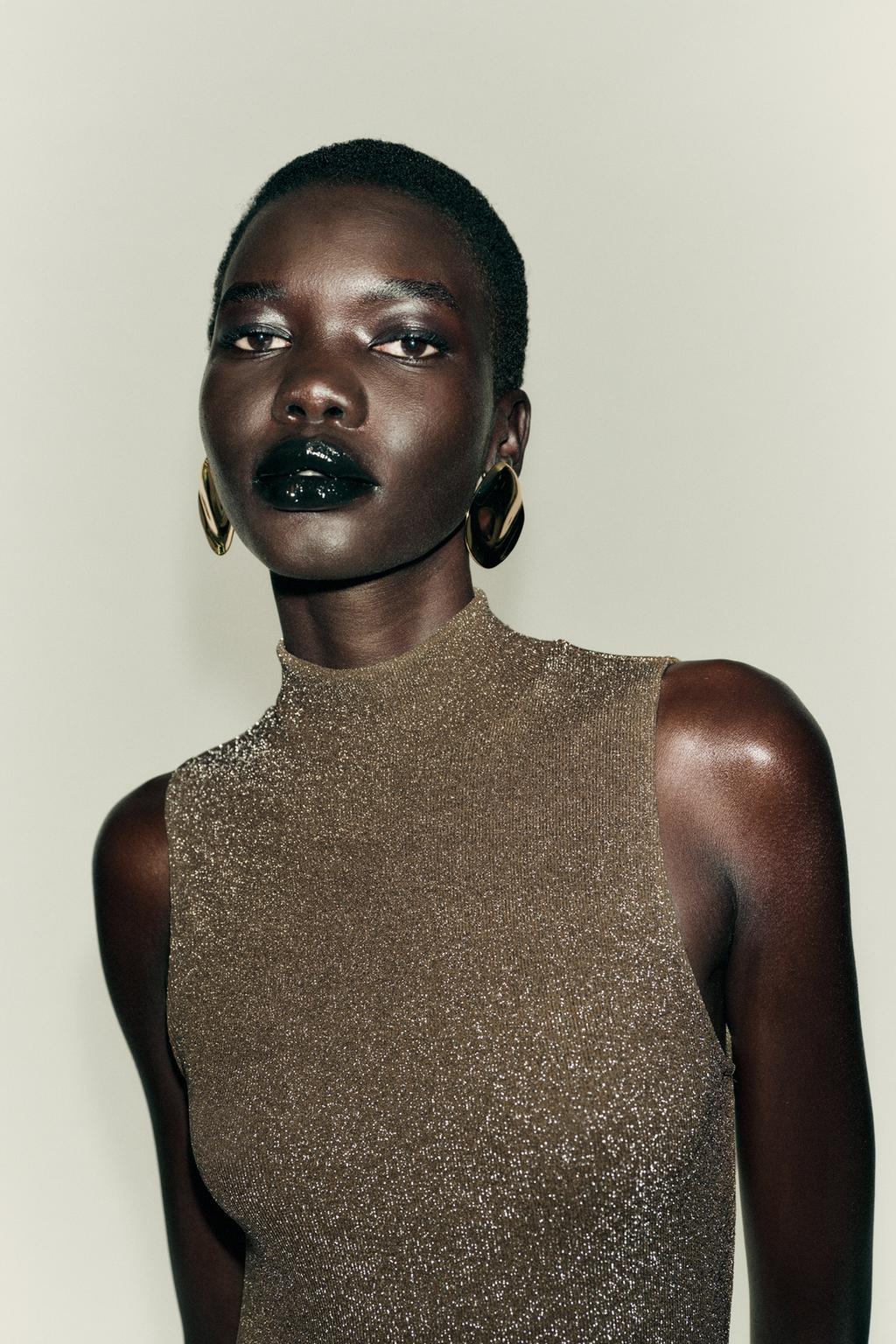 ПЛАТЬЕ БЕЗ РУКАВОВ С МЕТАЛЛИЗИРОВАННОЙ НИТЬЮ