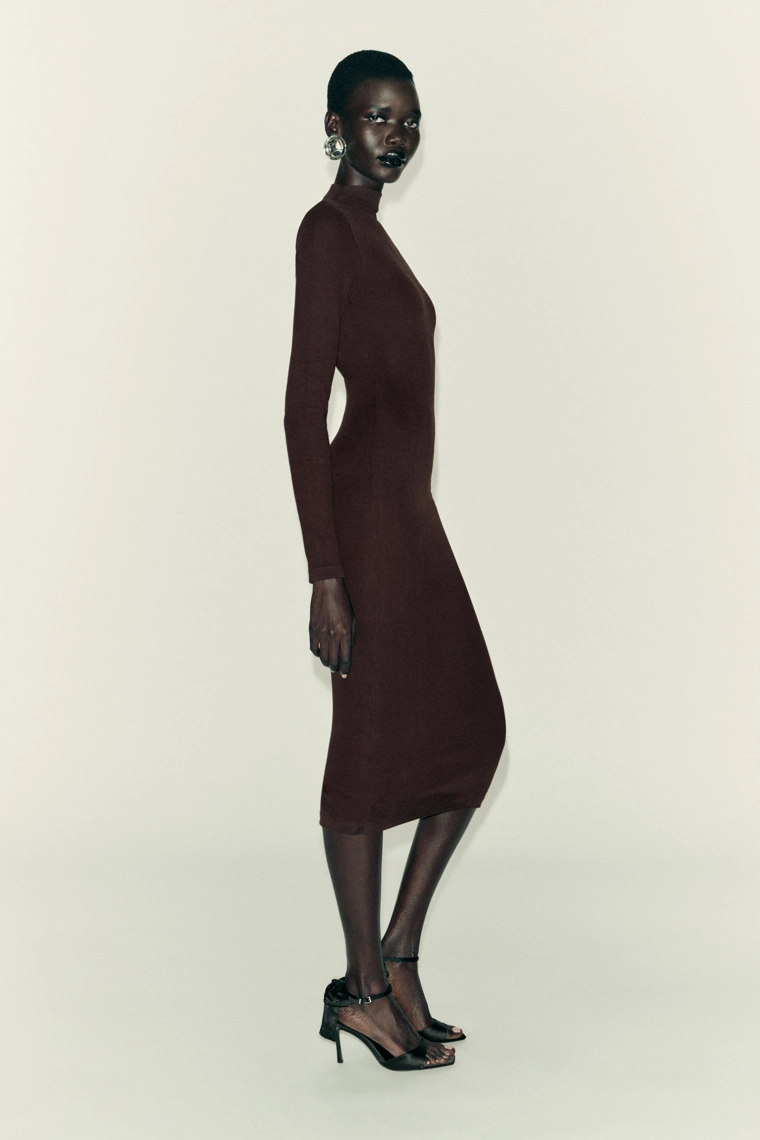 Платье-миди из ребристого трикотажа