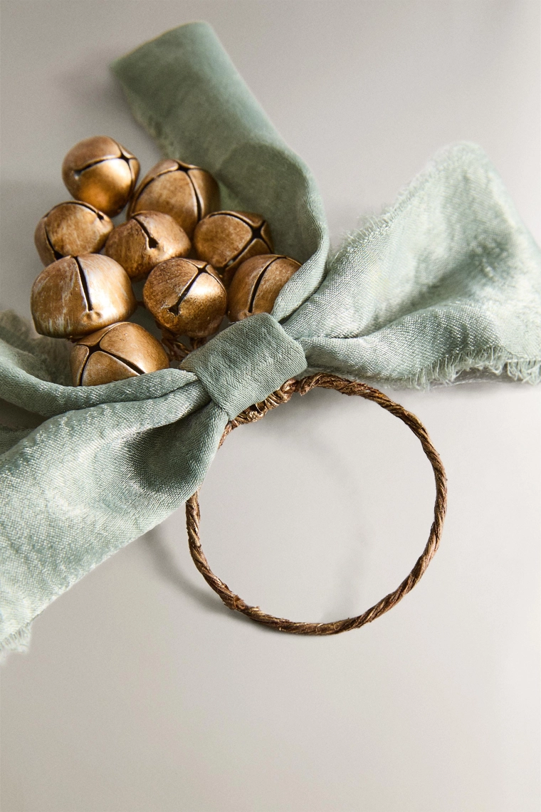 Набор рождественских кольц для салфеток с колокольчиками (2 штуки)