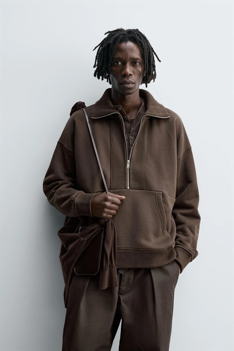 Свитшот с молнией на четверть и ребристыми манжетами