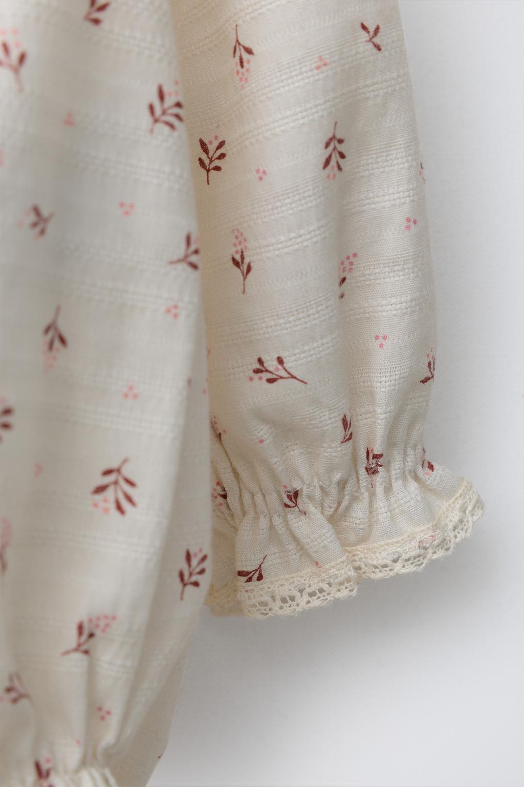 Боди с кружевными оборками и цветочным принтом