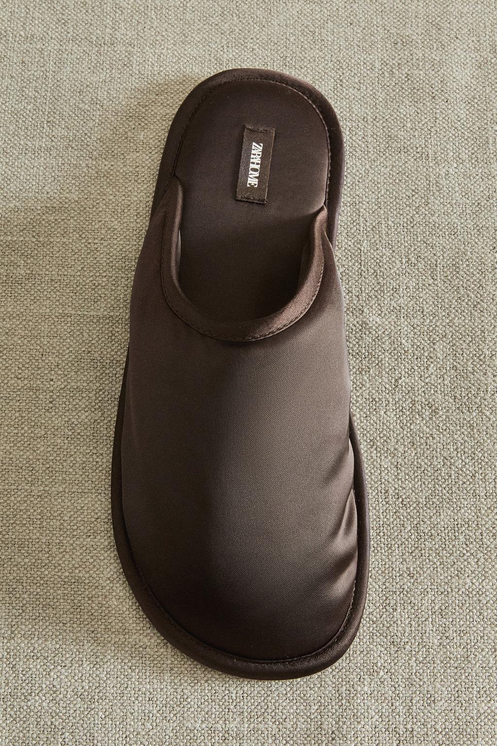 Туфли-сабо из атласа