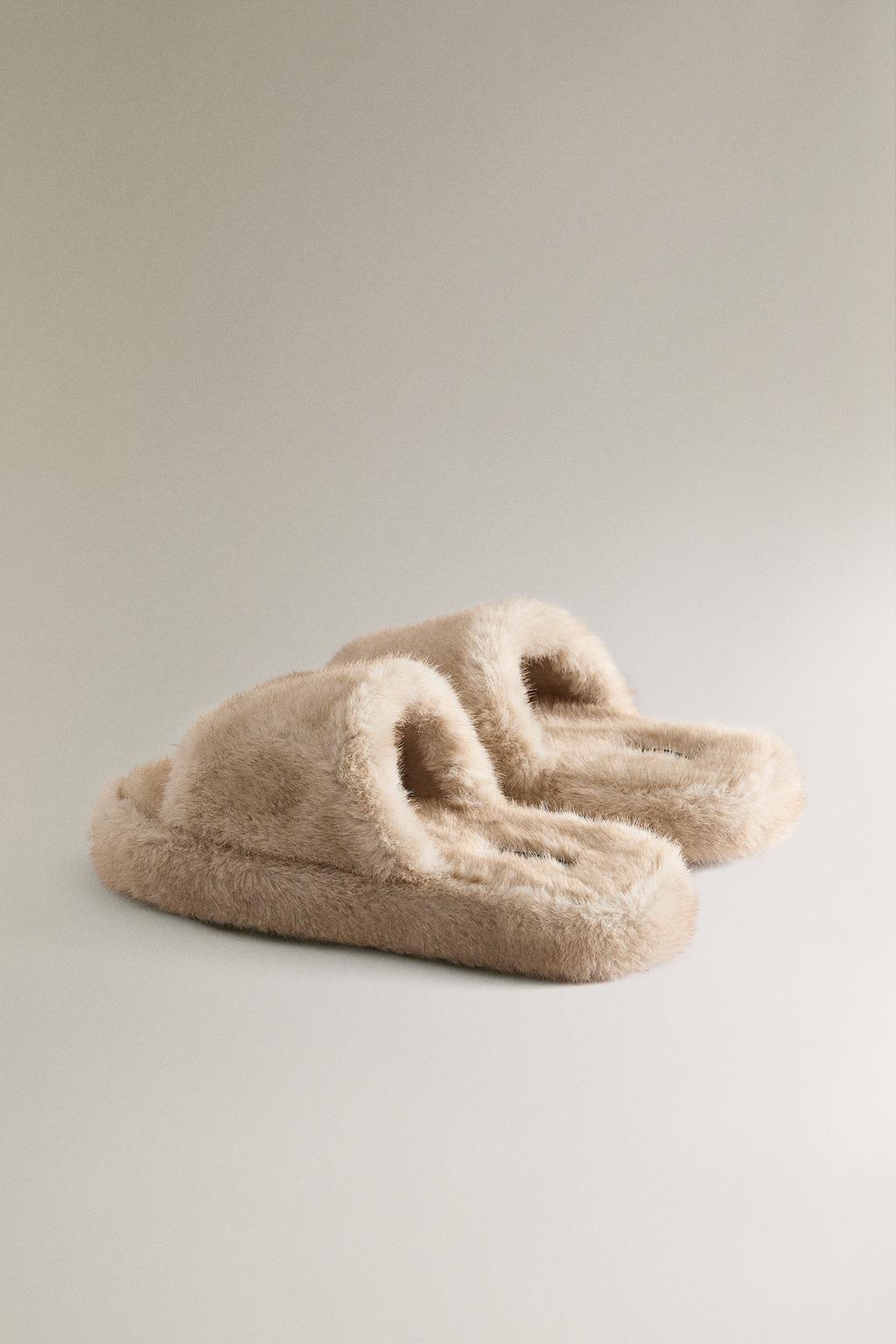 Тапочки с платформой и искусственным мехом