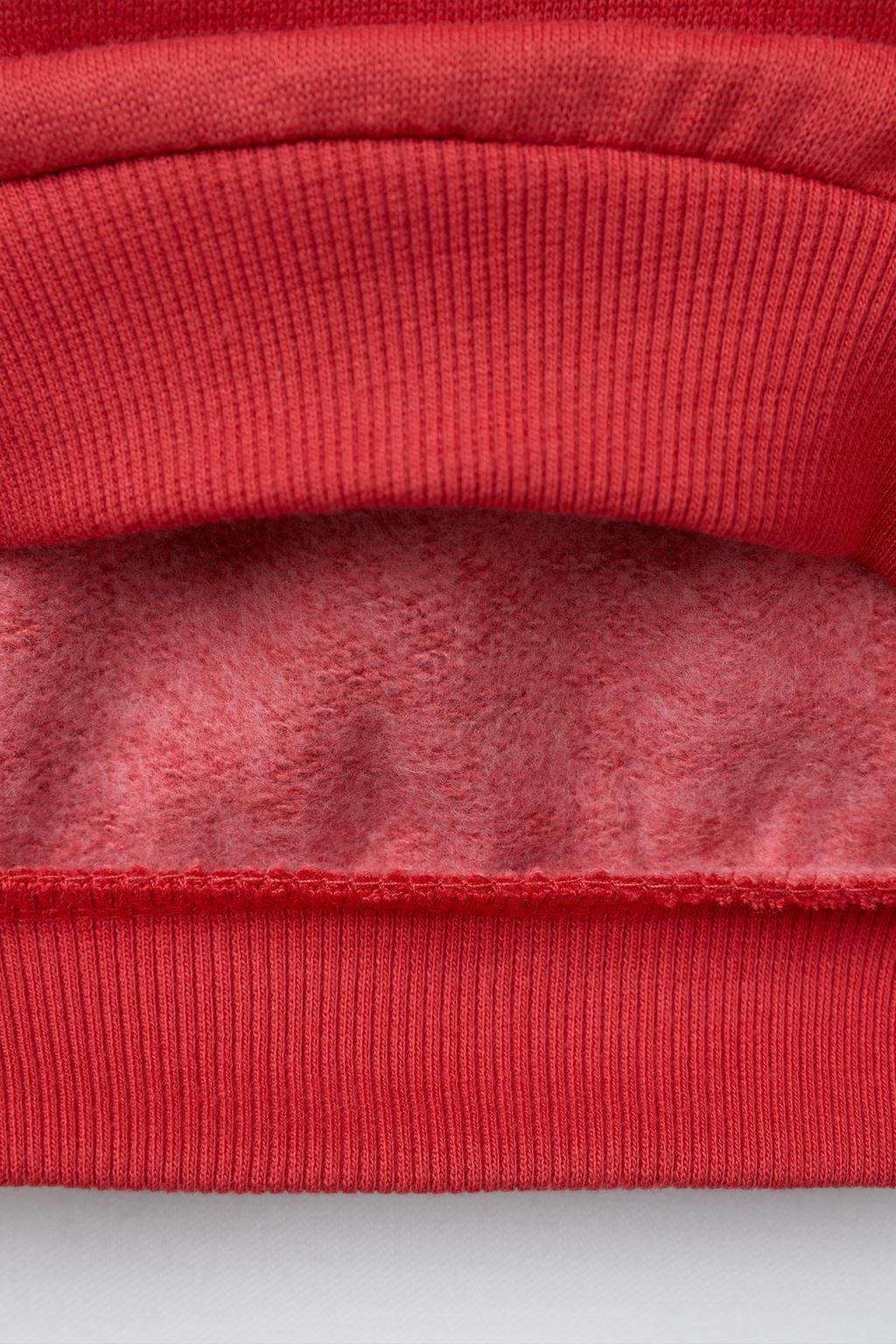 Толстовка с круглым вырезом и длинным рукавом