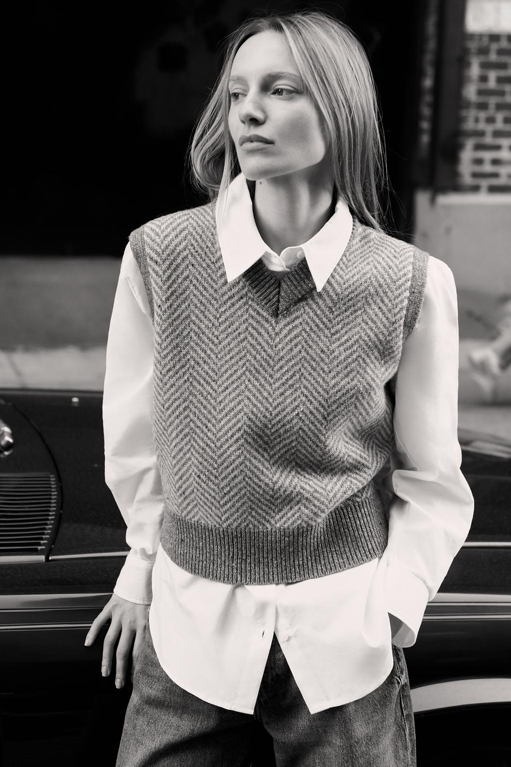 ЖИЛЕТ В ЕЛОЧКУ ИЗ СМЕСОВОЙ ШЕРСТИ