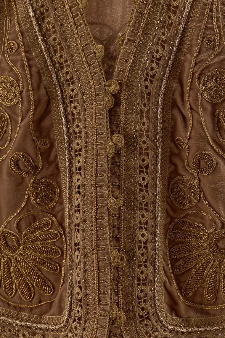 Жилет из бархата с вышивкой бисером, лимитированная серия