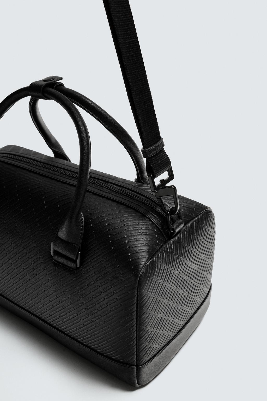 ПРОРЕЗИНЕННАЯ СУМКА ИЗ РЕЛЬЕФНОЙ ТКАНИ