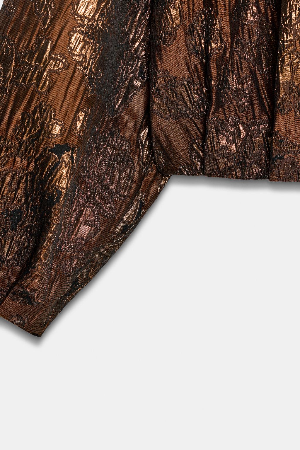 БОМБЕР ИЗ ЖАККАРДА С БЛЕСКОМ