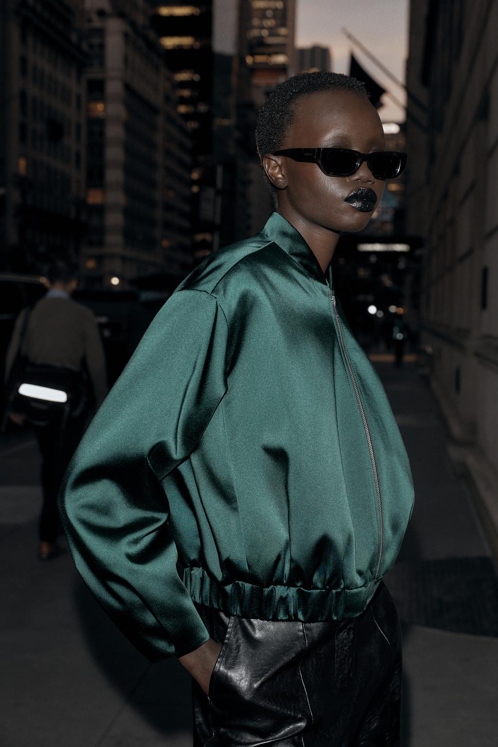 БОМБЕР ИЗ АТЛАСА