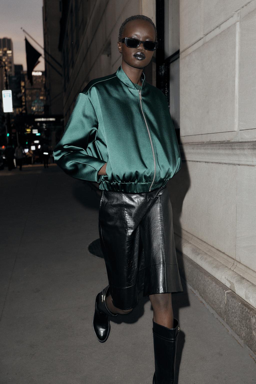 БОМБЕР ИЗ АТЛАСА