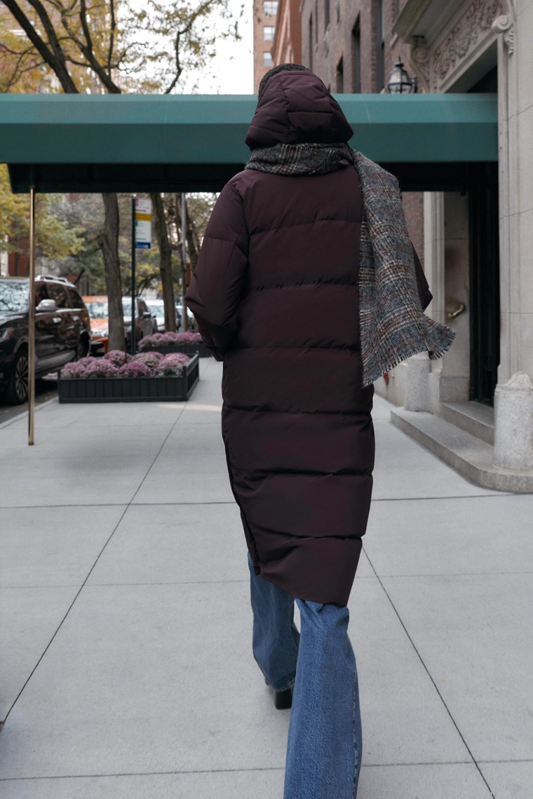 Длинный пуховик с водоотталкивающей и ветрозащитной отделкой