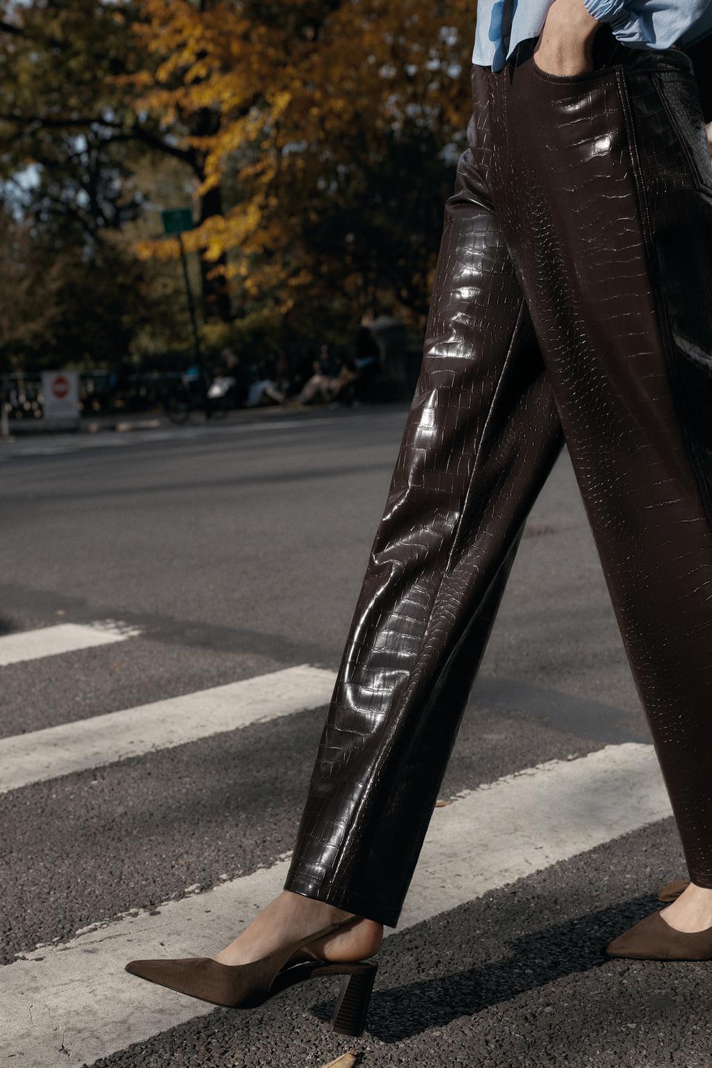 ТУФЛИ-МЮЛИ НА КАБЛУКЕ