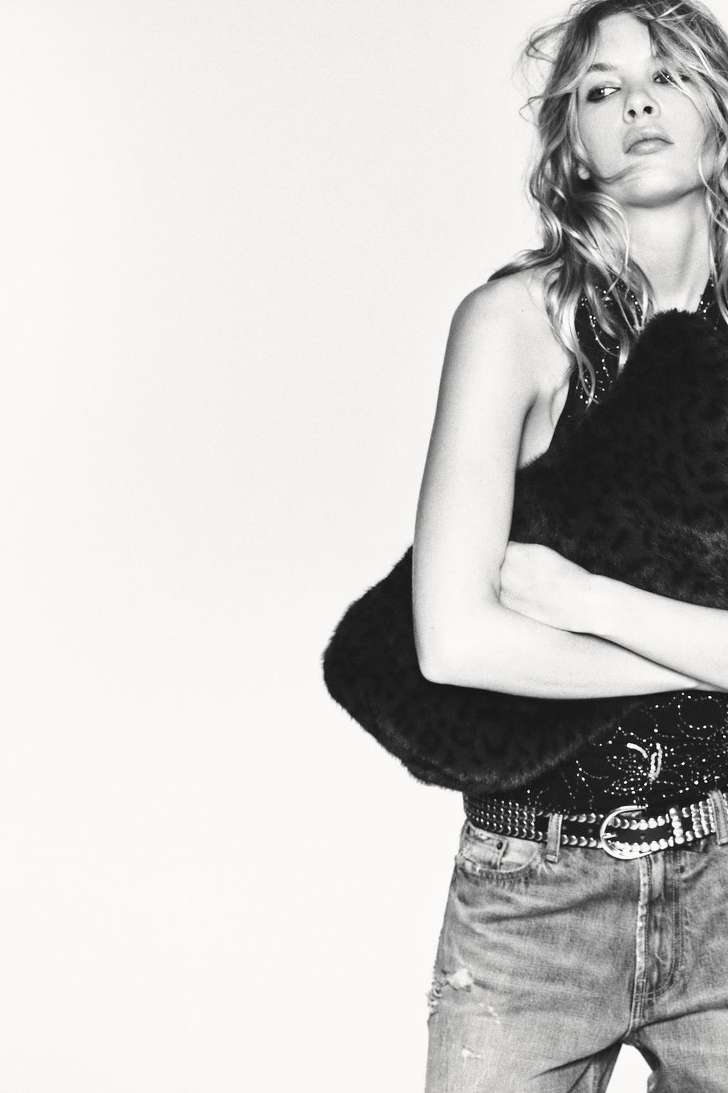 СУМКА-ШОПЕР ИЗ ИСКУССТВЕННОГО МЕХА