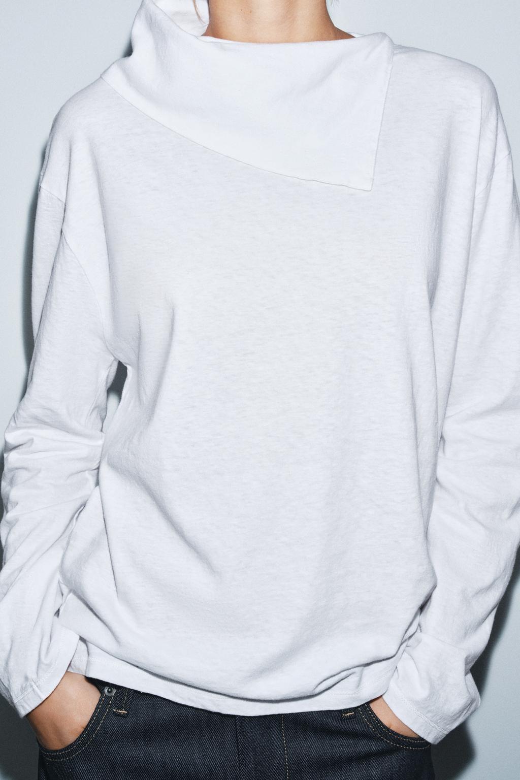 ФУТБОЛКА С ДЛИННЫМИ РУКАВАМИ И ВОРОТНИКОМ-ПЛАТКОМ