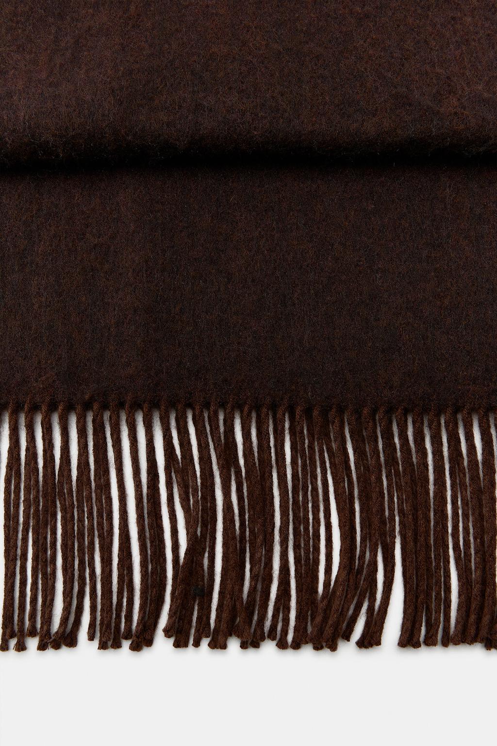 ГЛАДКИЙ МЯГКИЙ ШАРФ С БАХРОМОЙ