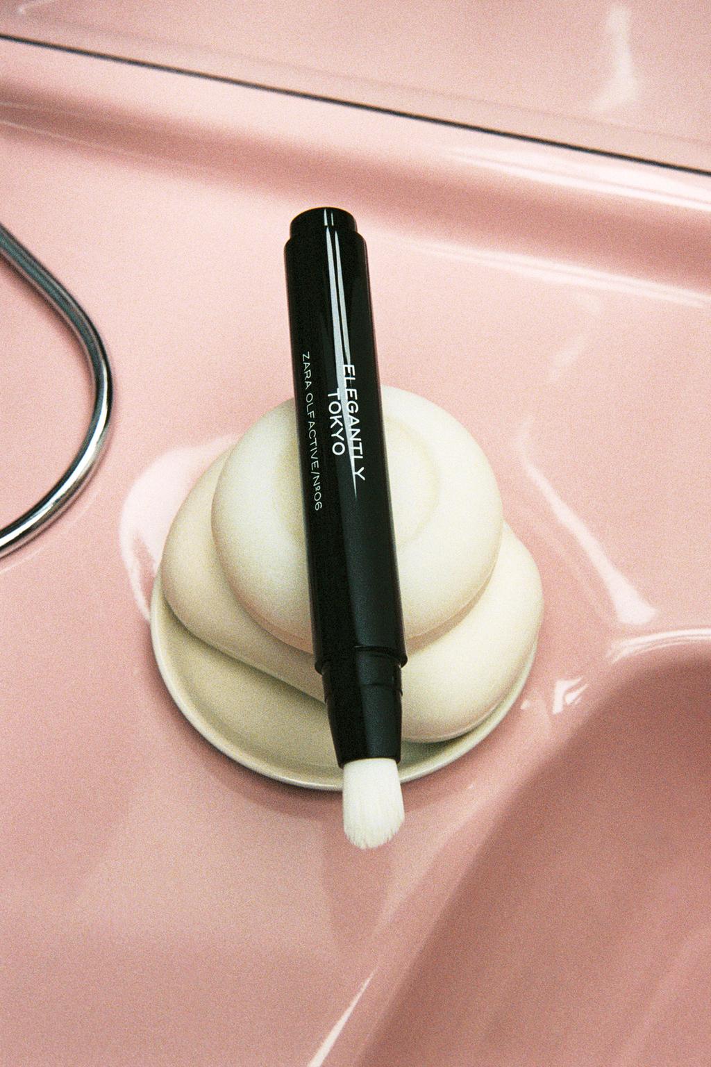 Кисточка с гелевой текстурой парфюма Elegantly tokio brush-on 7мл