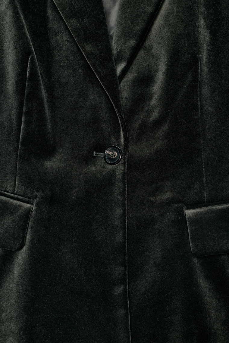 Замшевый приталенный пиджак из коллекции zw