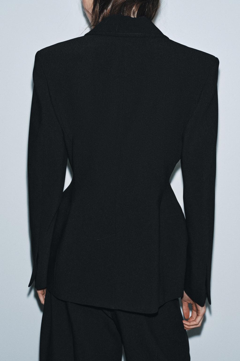 БЛЕЙЗЕР ОБЛЕГАЮЩЕГО КРОЯ С ДЕКОРАТИВНОЙ СТРОЧКОЙ — ZW COLLECTION