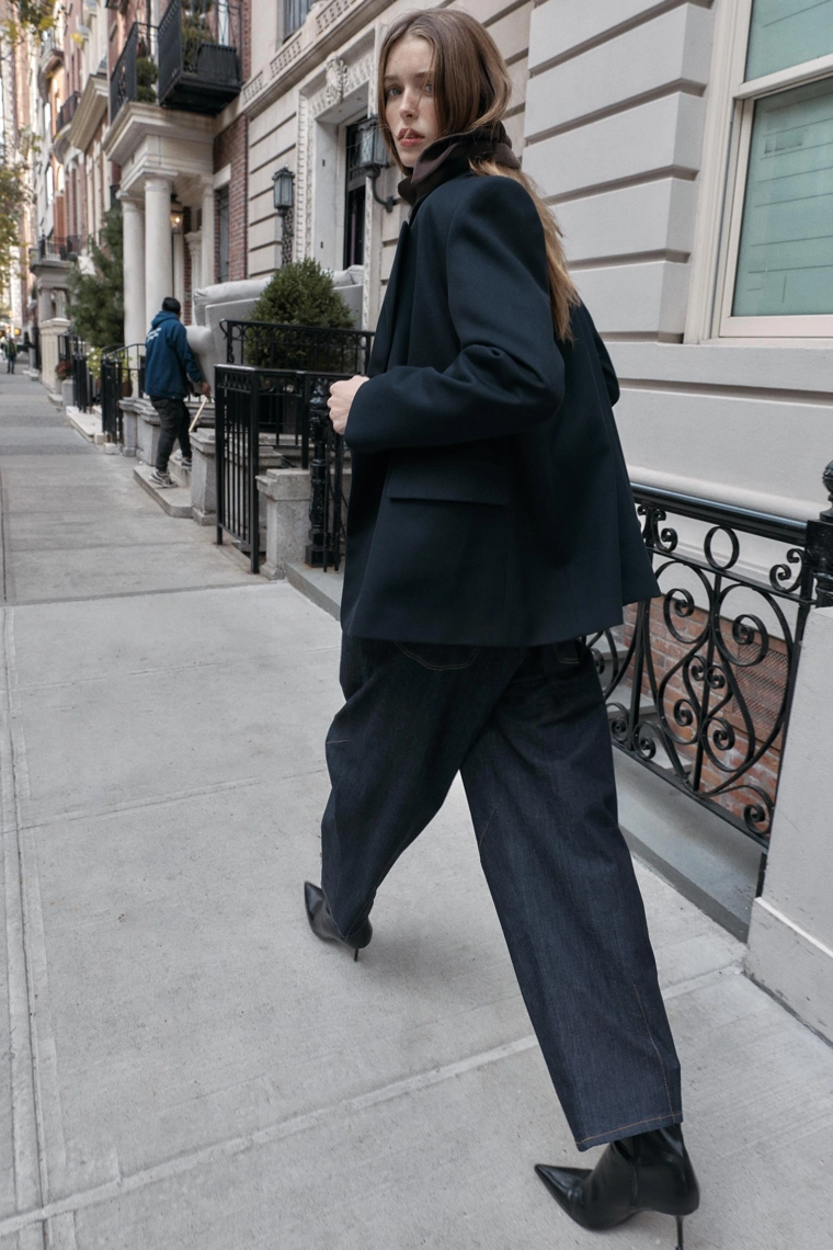 Большой твидовый блейзер с двубортной застежкой