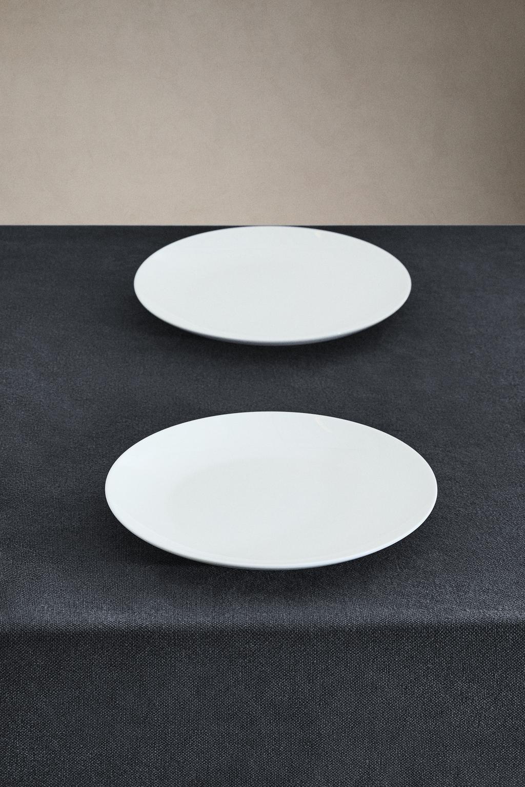 Полноцветная скатерть из плотного льна