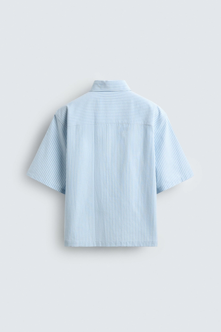 Рубашка в полоску с вышитым узором