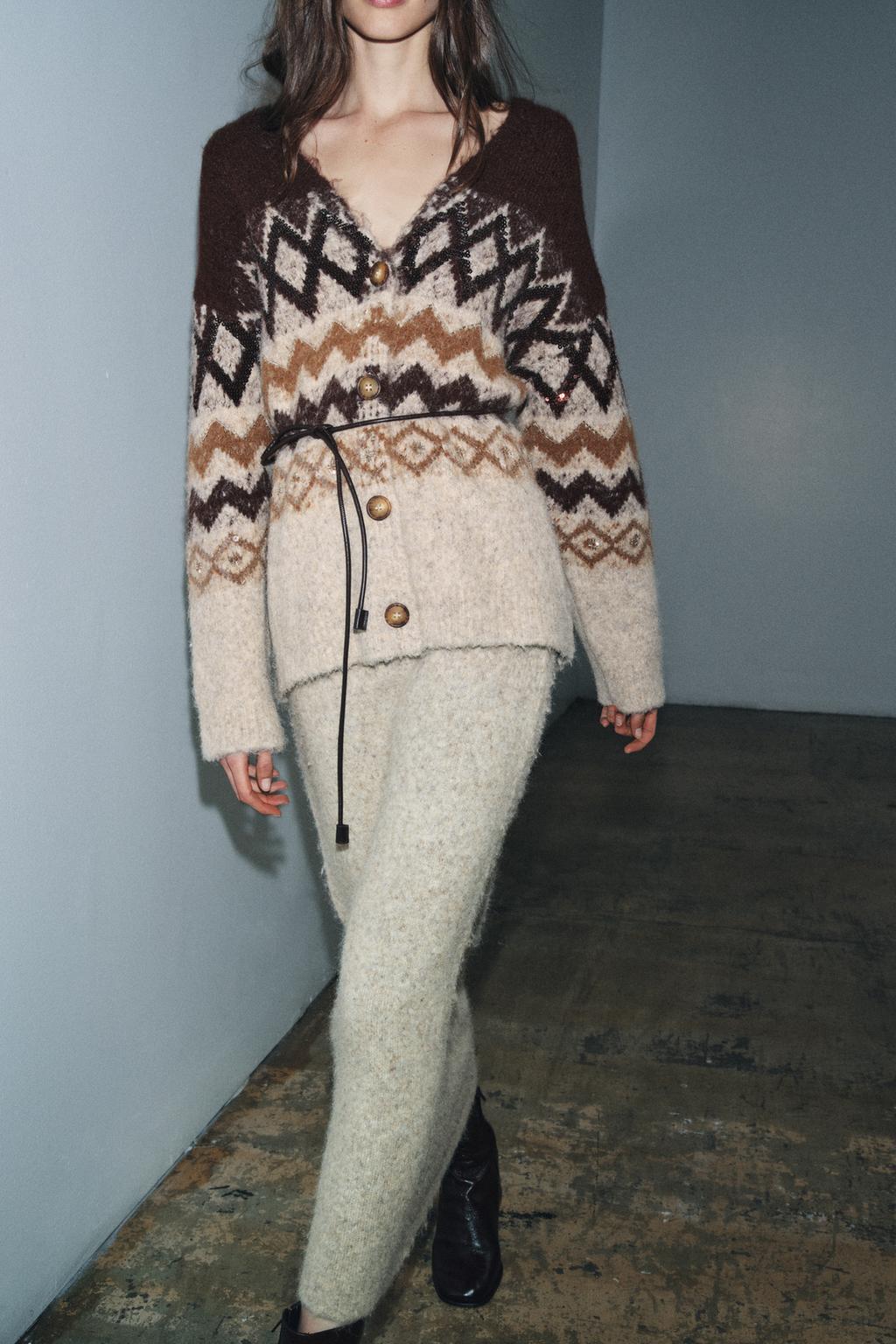 ЮБКА МИДИ ИЗ ВЯЗАНОГО МАТЕРИАЛА С ЭФФЕКТОМ ВОРСА