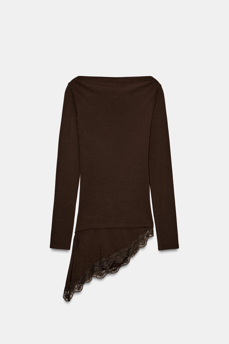 Футболка с асимметричным кружевным подолом