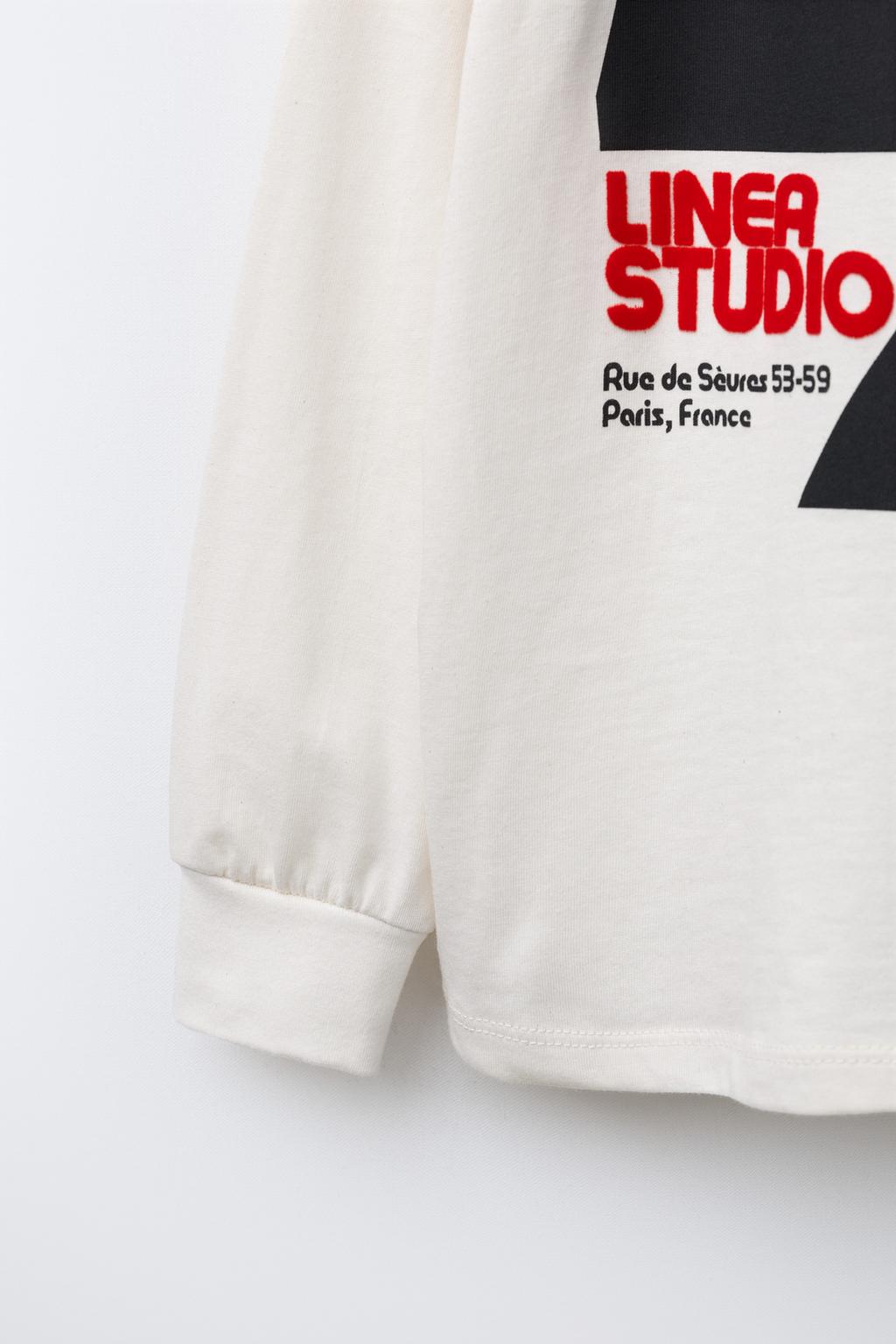 ФУТБОЛКА С РЕЛЬЕФНЫМ ПРИНТОМ