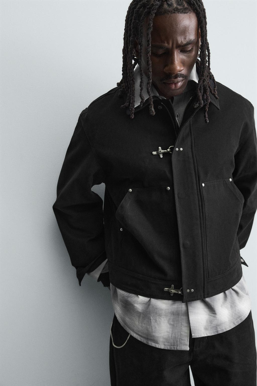 КУРТКА СВОБОДНОГО КРОЯ С НАВЕСНЫМИ ПЕТЛЯМИ