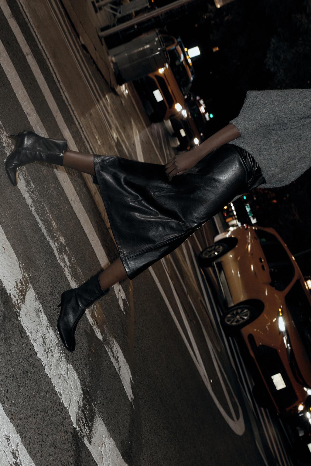 БОТИЛЬОНЫ ИЗ МЯГКОЙ КОЖИ НА ТОНКОМ КАБЛУКЕ