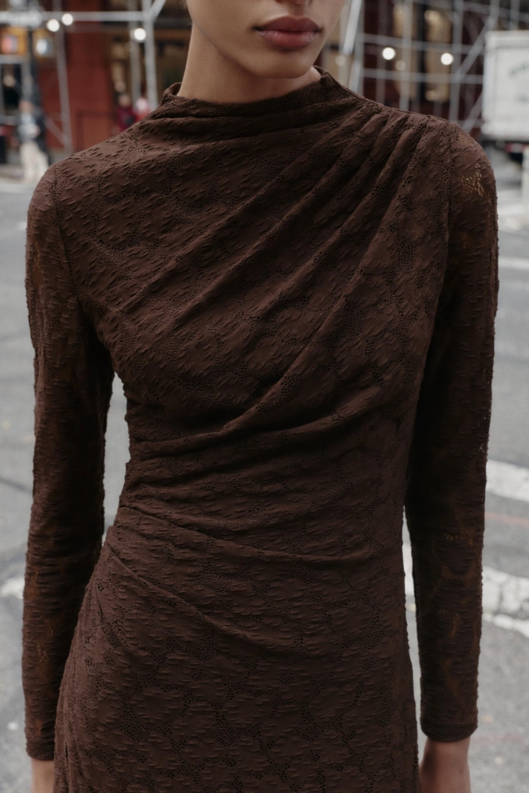 Платье миди с драпировкой