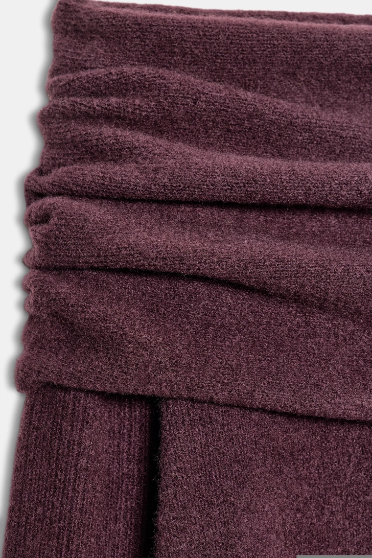 Джемпер с голыми плечами