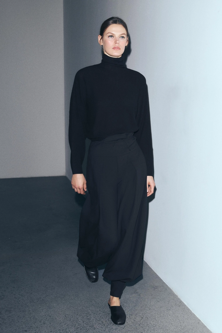 Джемпер с рукавами летучая мышь