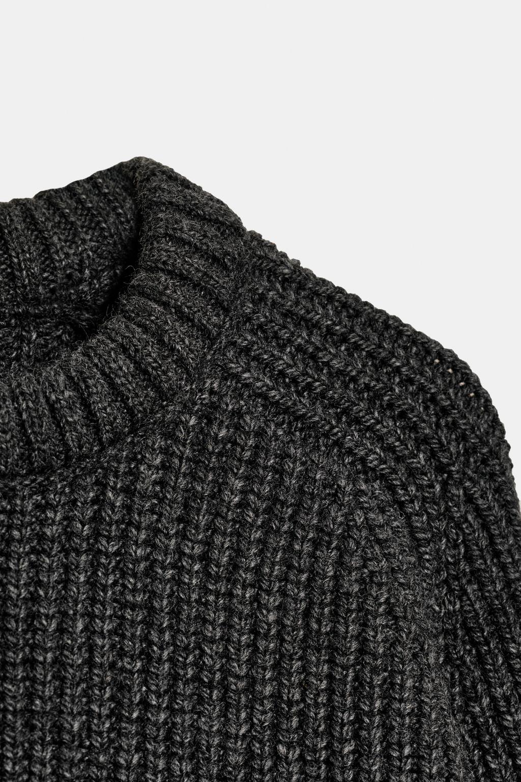 ВЯЗАНЫЙ СВИТЕР «ЖЕМЧУГ»