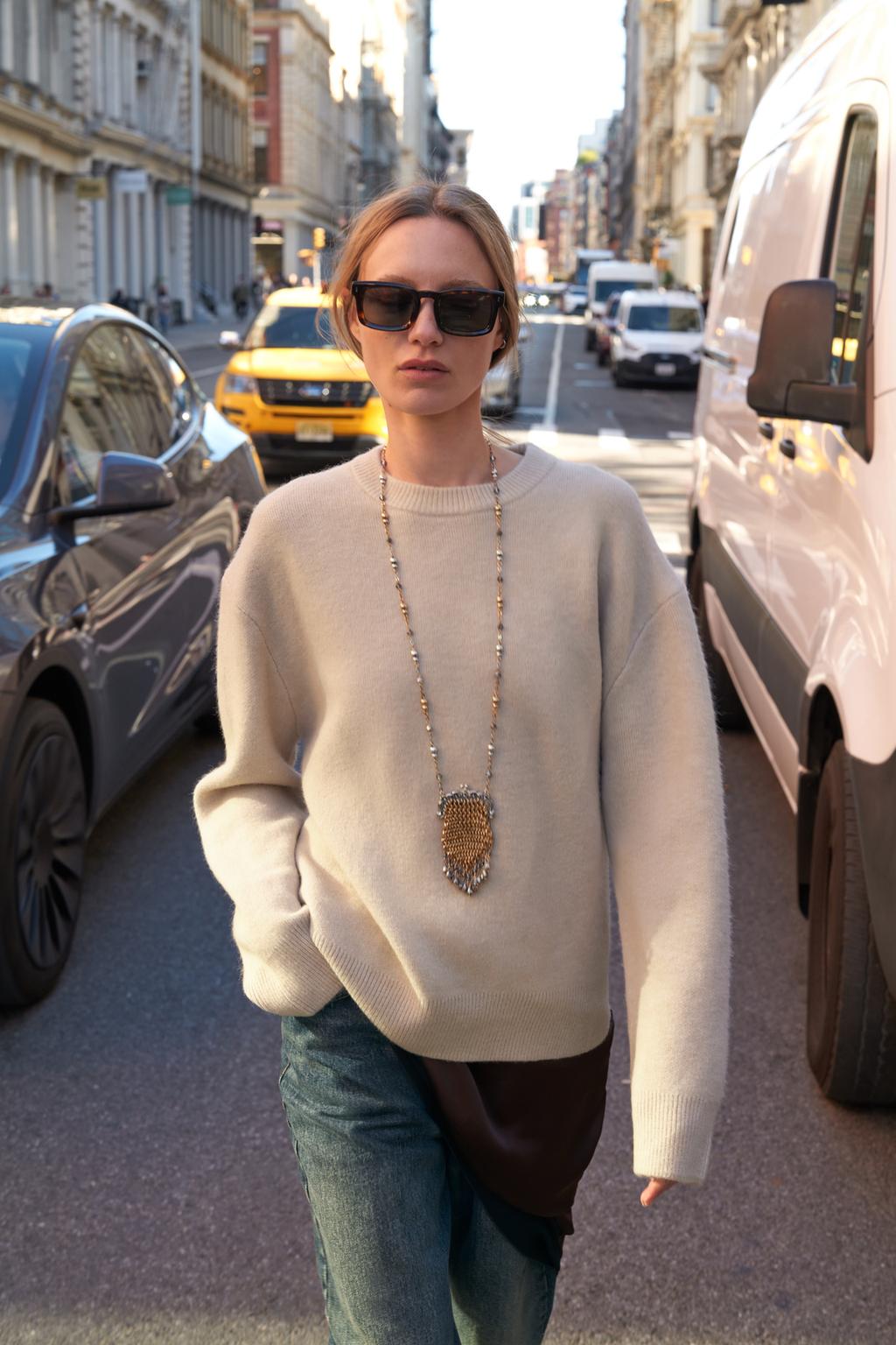 Однотонный трикотажный свитер