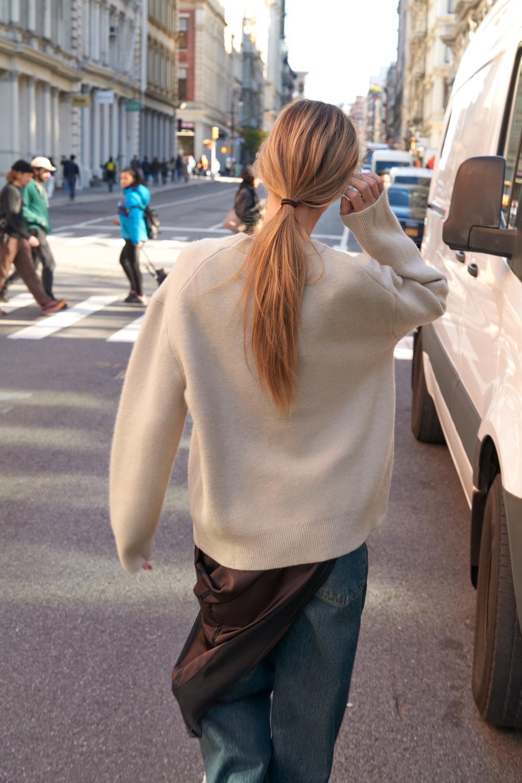 Однотонный трикотажный свитер