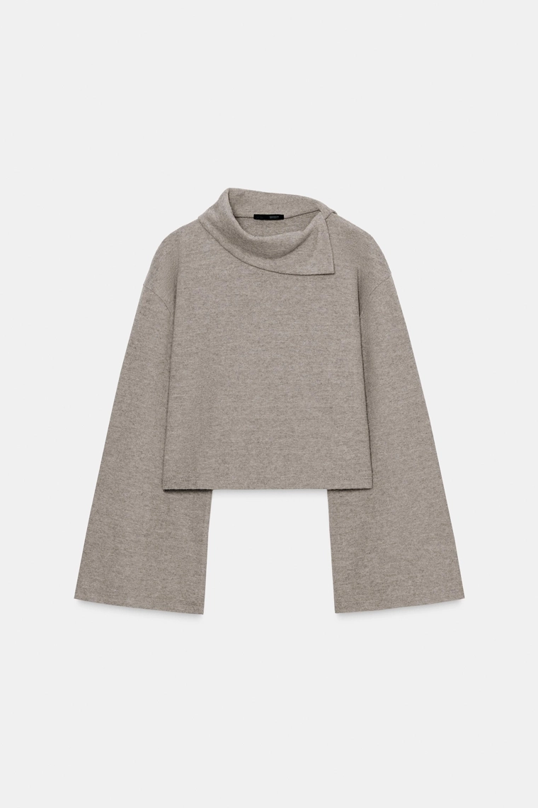 Мягкий свитер