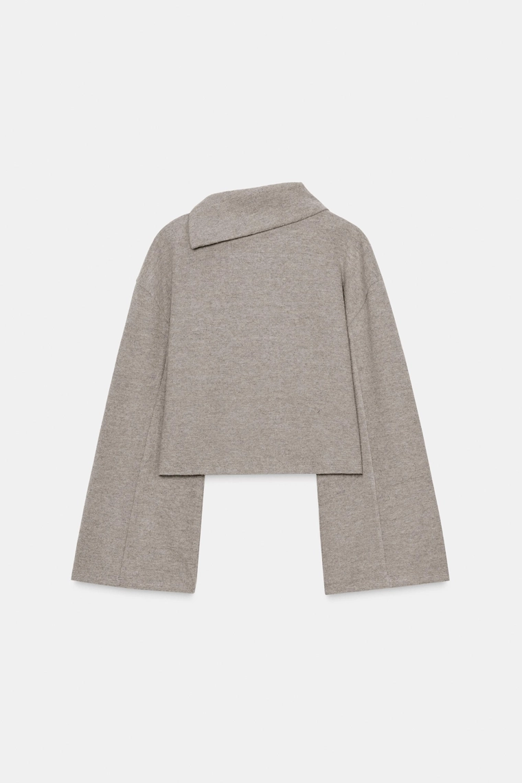 Мягкий свитер