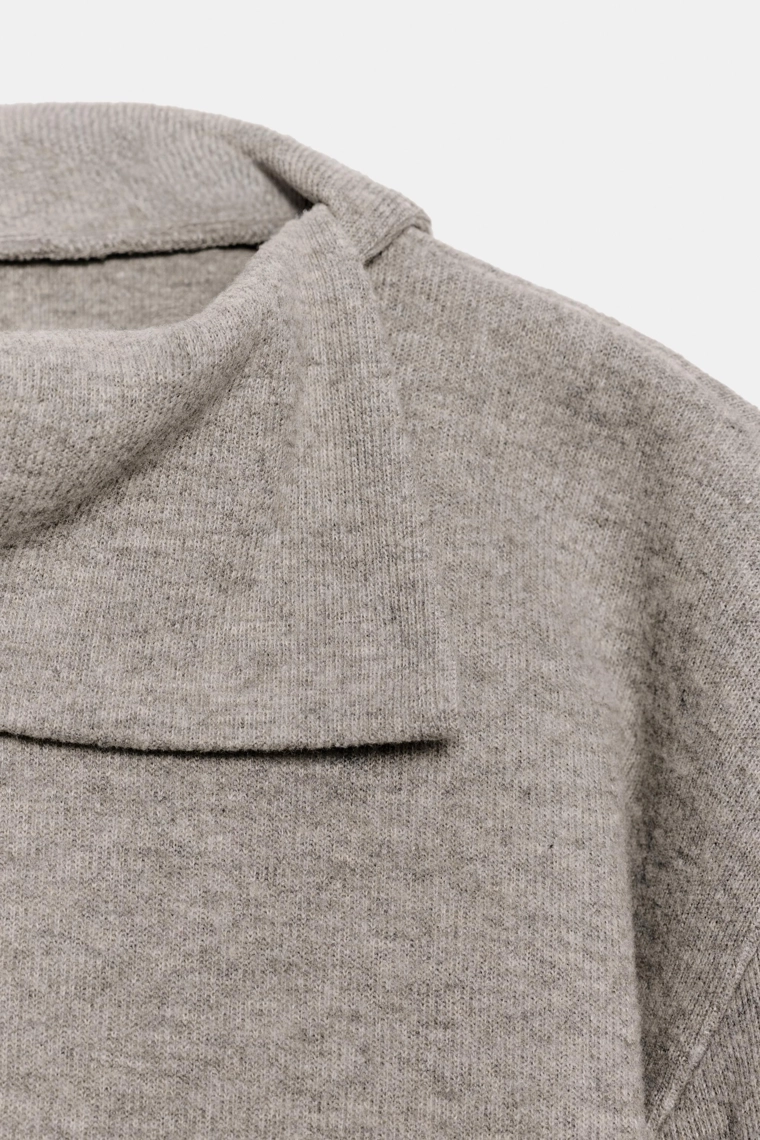 Мягкий свитер