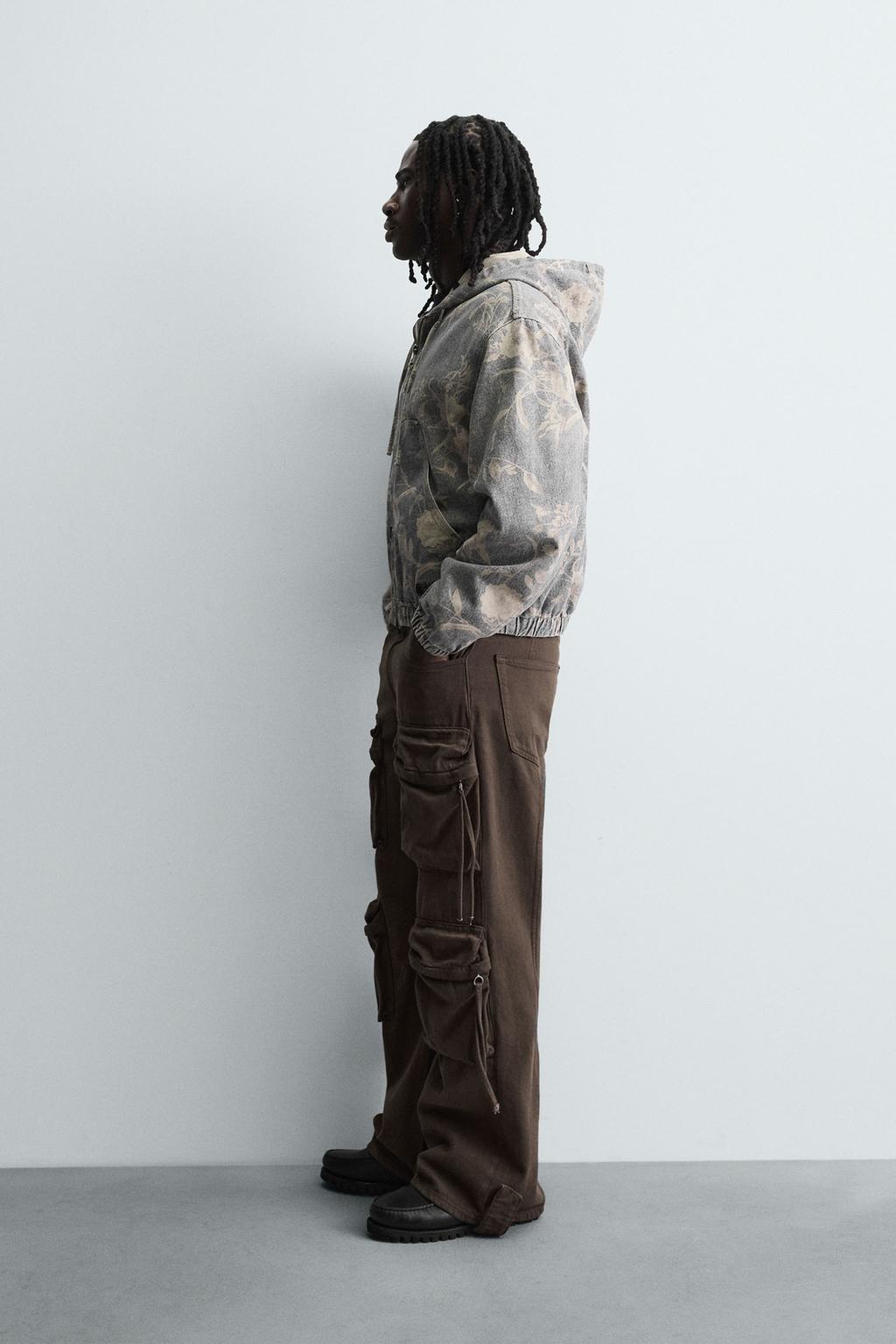 Джинсовая куртка с абстрактным принтом