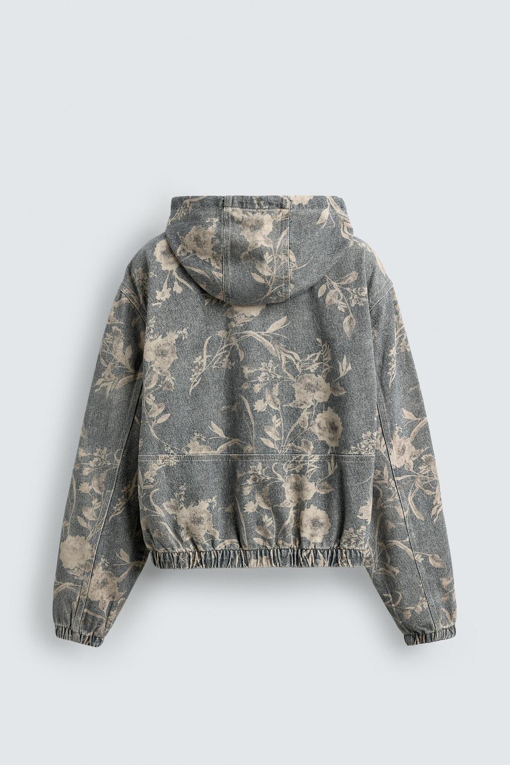 Джинсовая куртка с абстрактным принтом